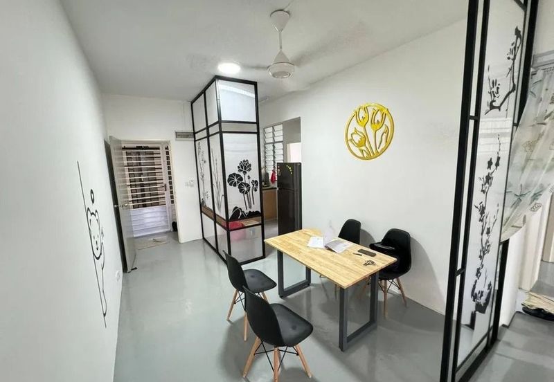 Pangsapuri Flora Damai