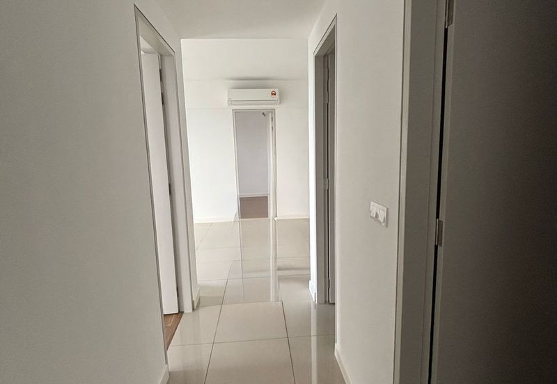 THE PULSE RESIDENCE & THE PULSE