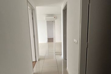 THE PULSE RESIDENCE & THE PULSE