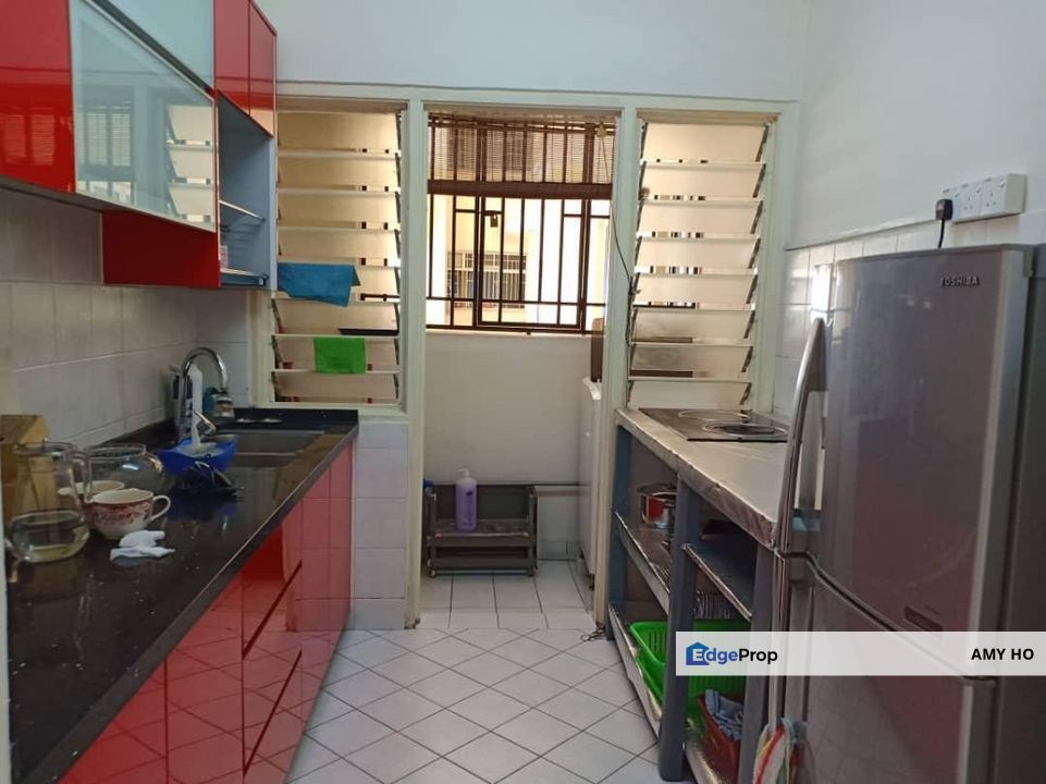 Cossy Freehold property in the town, call for viewing appointment , Kuala Lumpur, Bukit Jalil
