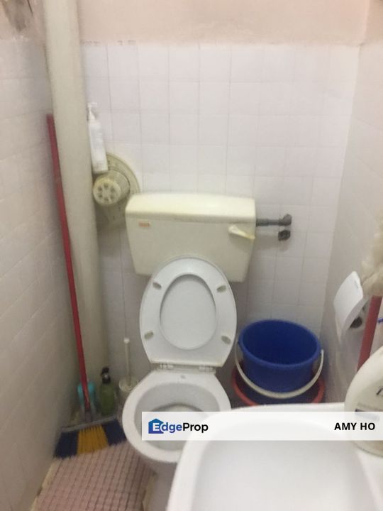 Taman Intan Baiduri Flat Top Floor near to st mary's school good environment, Kuala Lumpur, Selayang