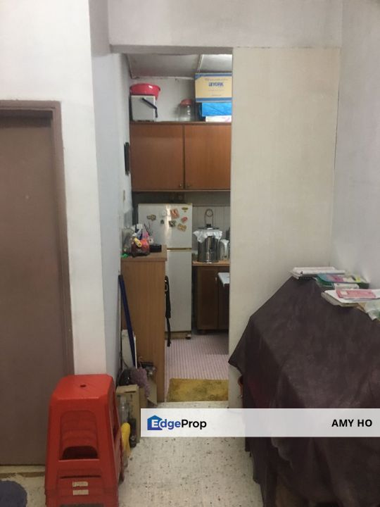 Taman Intan Baiduri Flat Top Floor near to st mary's school good environment, Kuala Lumpur, Selayang