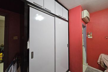 Avelon Tower @ Plaza Medan Putra