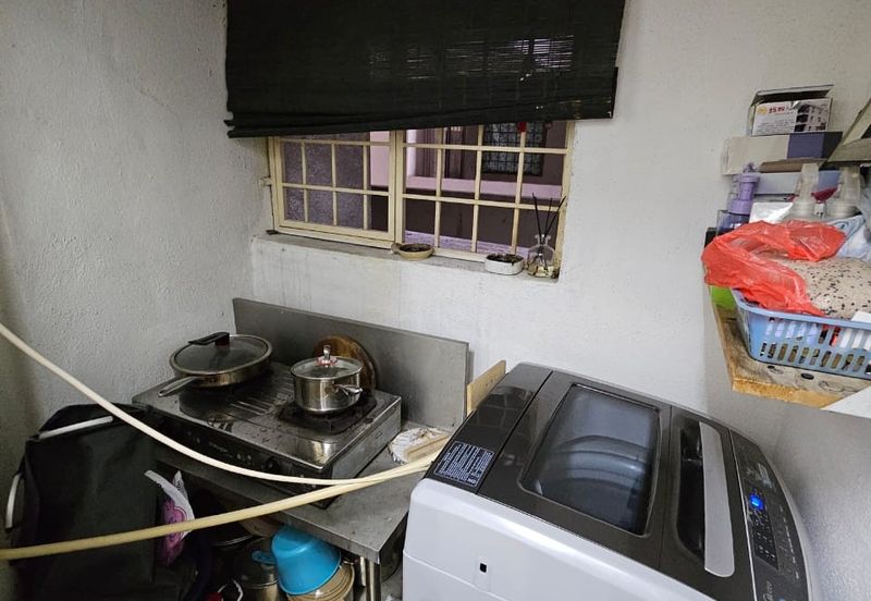 Avelon Tower @ Plaza Medan Putra