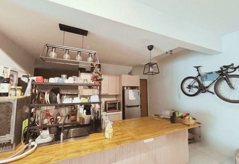 Royal Regent Sri Putramas III