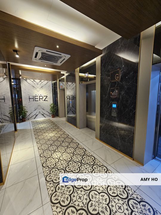 [KL City View 2parkings near MRT] The Herz Kepong Corner Lot well kept, Kuala Lumpur, Kepong