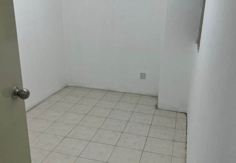 Avelon Tower @ Plaza Medan Putra