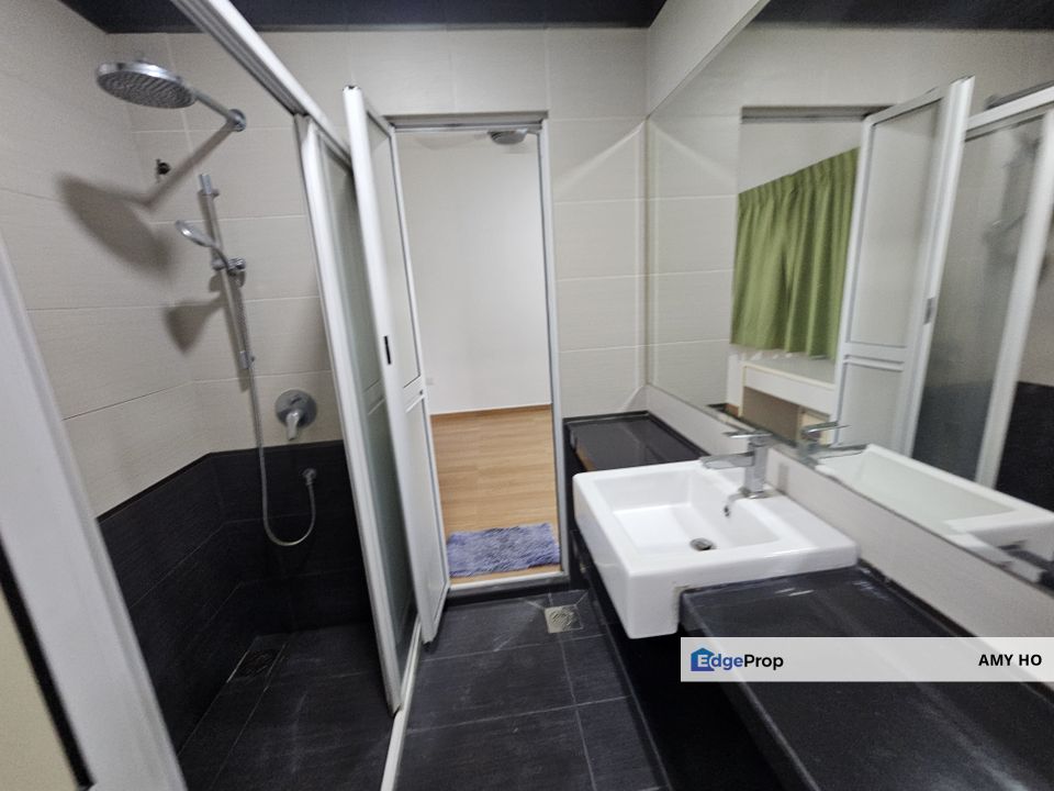 Armanee Condominium @ Damansara Damai – Spacious Duplex for Sale!, Selangor, Damansara Damai