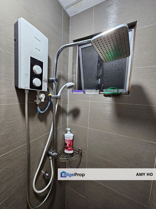 corner lot well kept well maintained 23 dec 2025 vacant, Selangor, Selayang