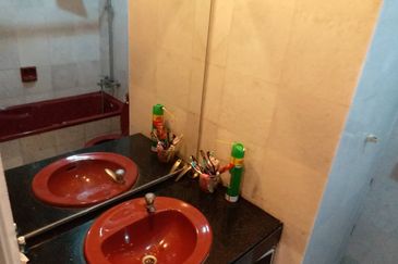 Putra Indah Condominium