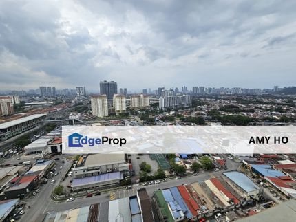 Corner lot the herz Kepong Near MRT partially furnished unit, Kuala Lumpur, Kepong