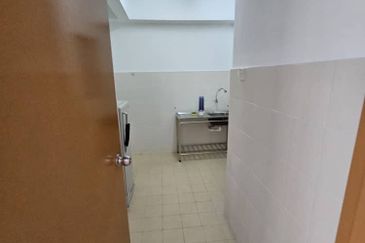 Avelon Tower @ Plaza Medan Putra