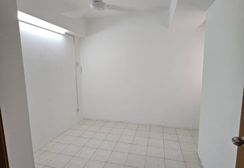 Avelon Tower @ Plaza Medan Putra