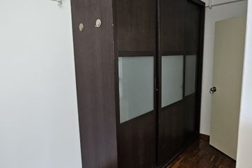 Rivercity Condominium