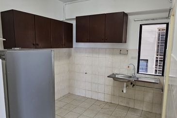 Rivercity Condominium