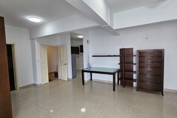 Rivercity Condominium