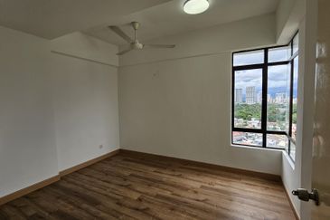 Rivercity Condominium