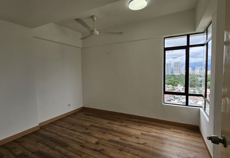 Rivercity Condominium