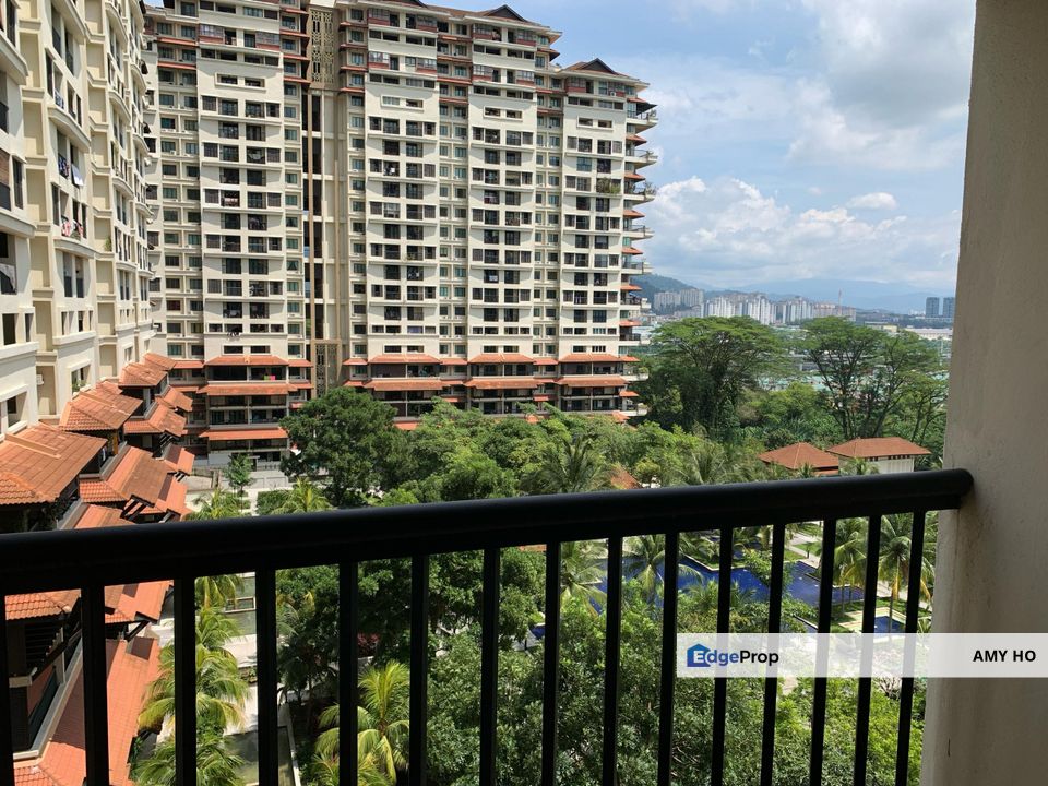 Facing Pool unit well kept well maintained unit own stay unit, Selangor, Damansara Damai