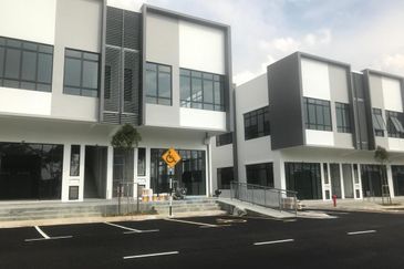 Eco Curve @ Eco Business Park 1