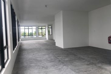 Eco Curve @ Eco Business Park 1