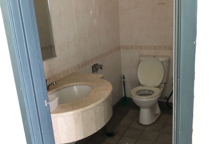 Showroom / Office Space, Melaka City Center