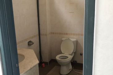 Showroom / Office Space, Melaka City Center