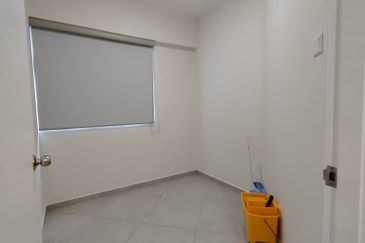 The Straits View, Bandar Baru Permas Jaya