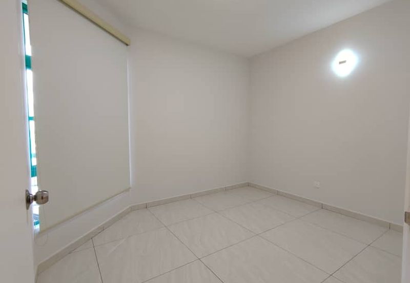 The Straits View, Bandar Baru Permas Jaya