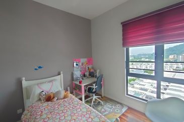 16 Quartz Melawati Condominium