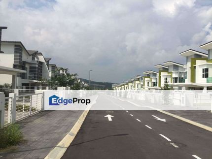 Semi D Greenhill Residence U10 Shah Alam, Selangor, Shah Alam