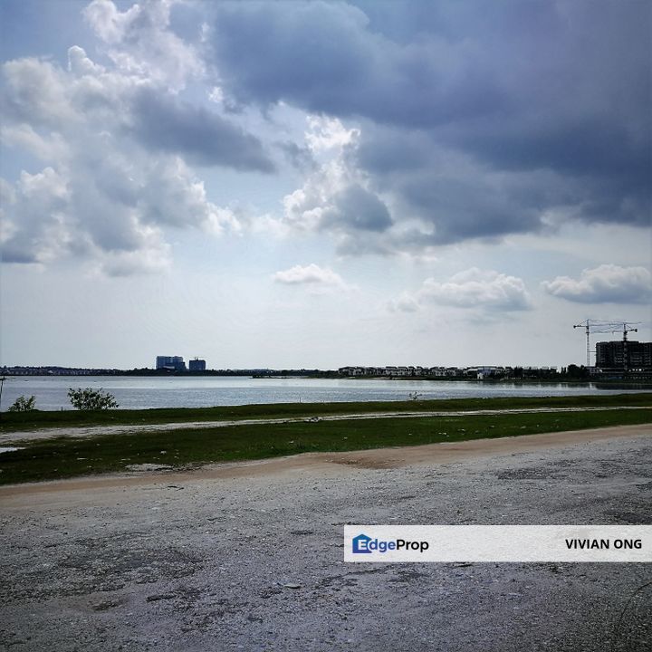 Bungalow Land, Lake View, Near G & G, D'Island, Selangor, Puchong