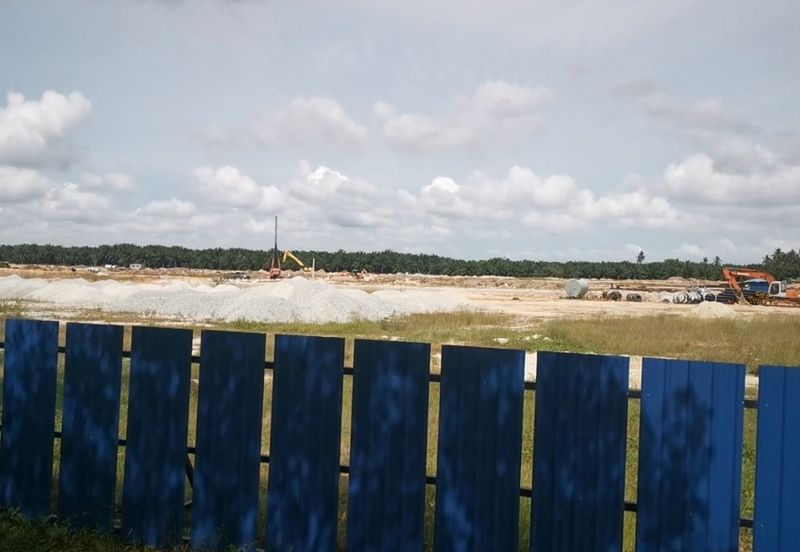 West Port, Pulau Indah