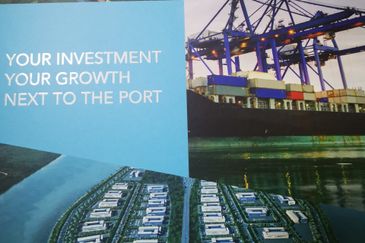 West Port, Pulau Indah