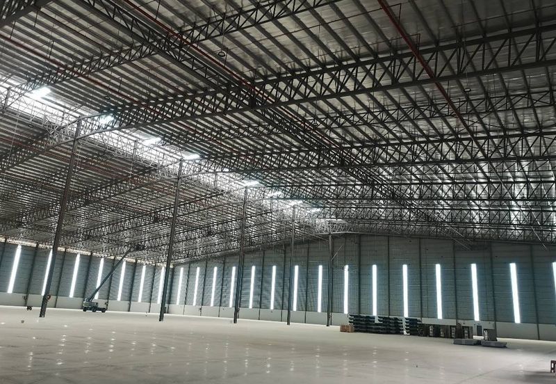 Single Storey Detached Warehouse annexed with 1 storey office, Section U, Shah Alam, Selangor