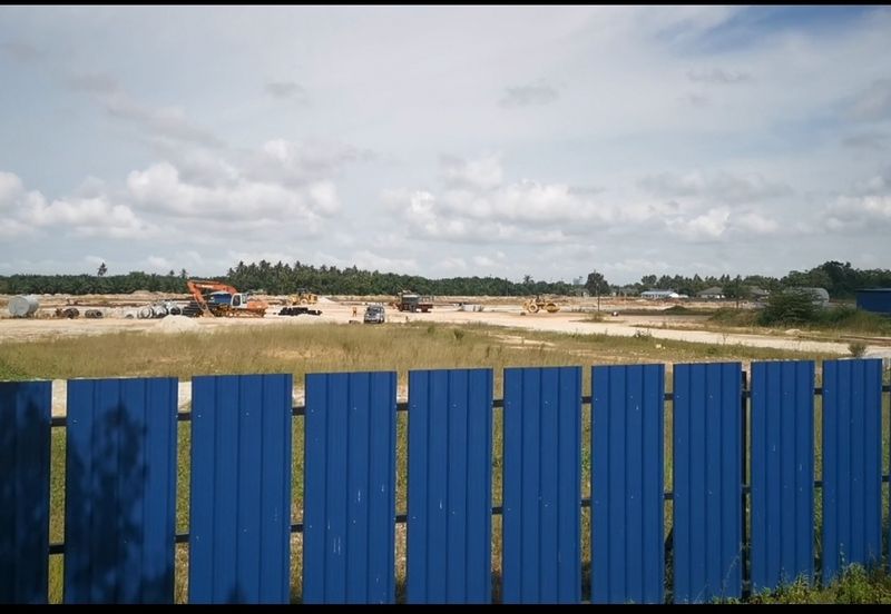 West Port, Pulau Indah