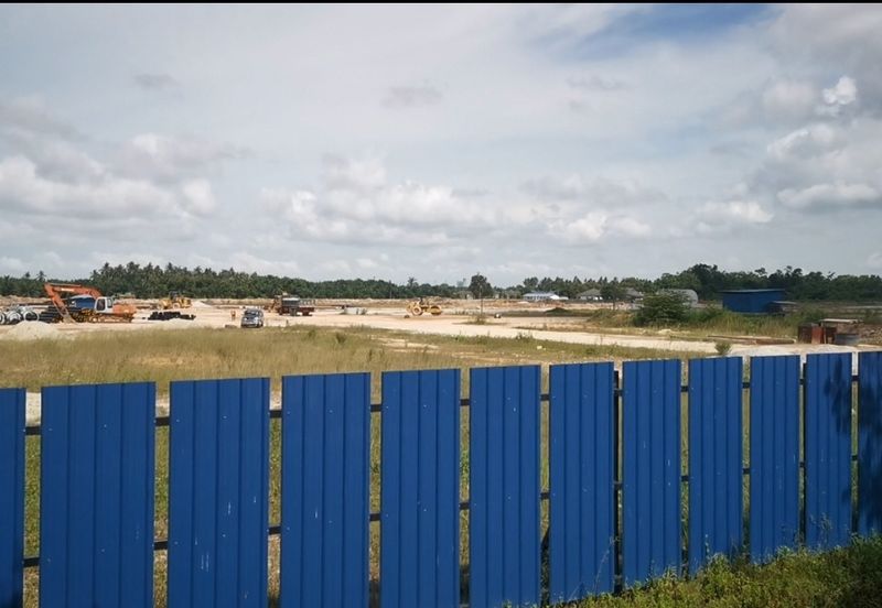 West Port, Pulau Indah