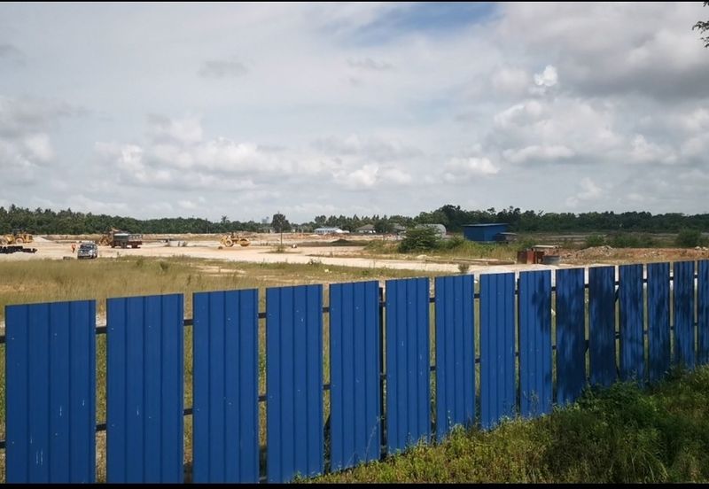 West Port, Pulau Indah