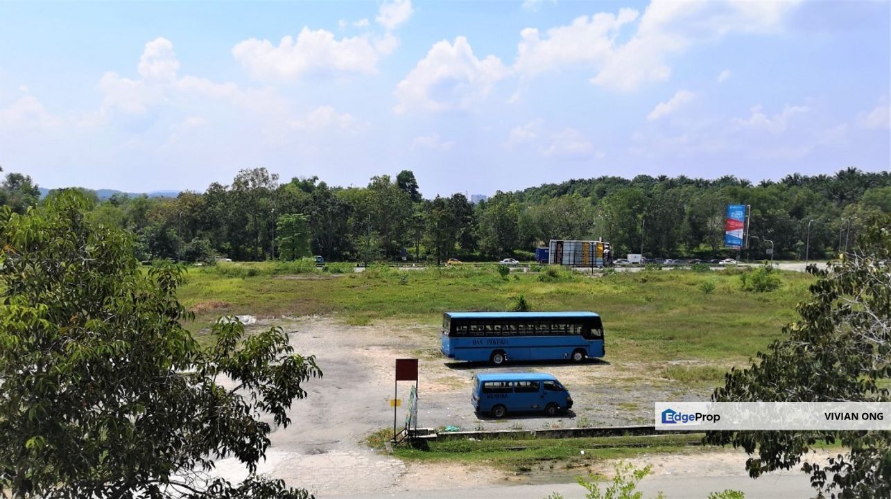 4 acres commercial land, Nilai, Near University, Pajam, Negeri Sembilan, Negeri Sembilan, Nilai