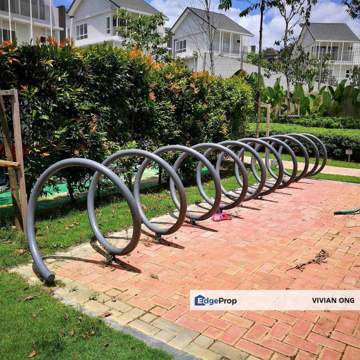 3 Storey Bungalow Villa with Swimming pool, Senja Residence, Seri Kembangan, Bluwater Estate, Selangor, Selangor, Seri Kembangan