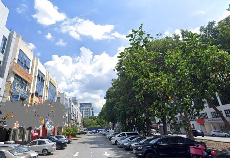 Corner 3 Storey Shop for sale, ROI 4.2%, Investment return, Bandar Puteri Puchong, Pochong, Selangor