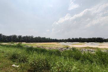 2.4 acres Flat Land for rent, suitable for storage, warehouse, Perindustrian Sungai Sembilang, Jeram, Kuala Selangor