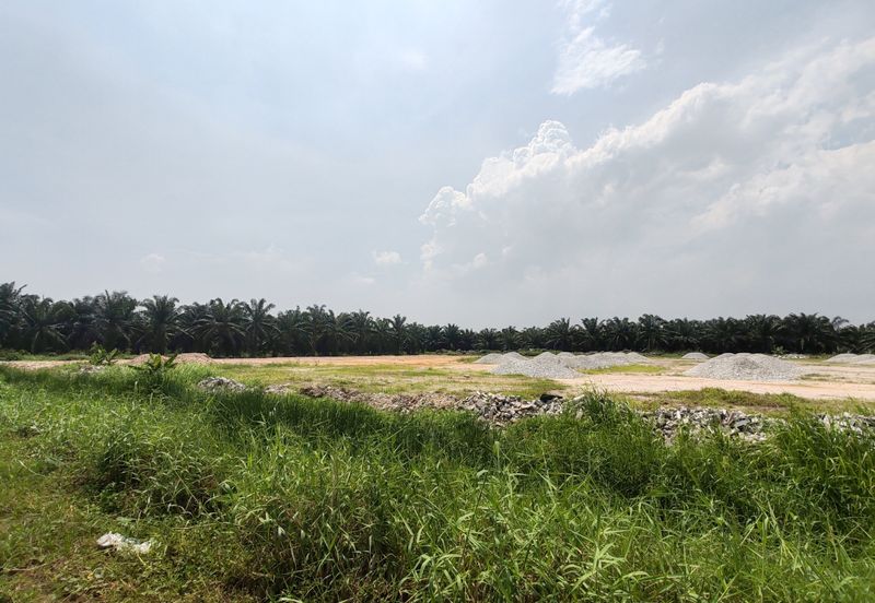 2.4 acres Flat Land for rent, suitable for storage, warehouse, Perindustrian Sungai Sembilang, Jeram, Kuala Selangor