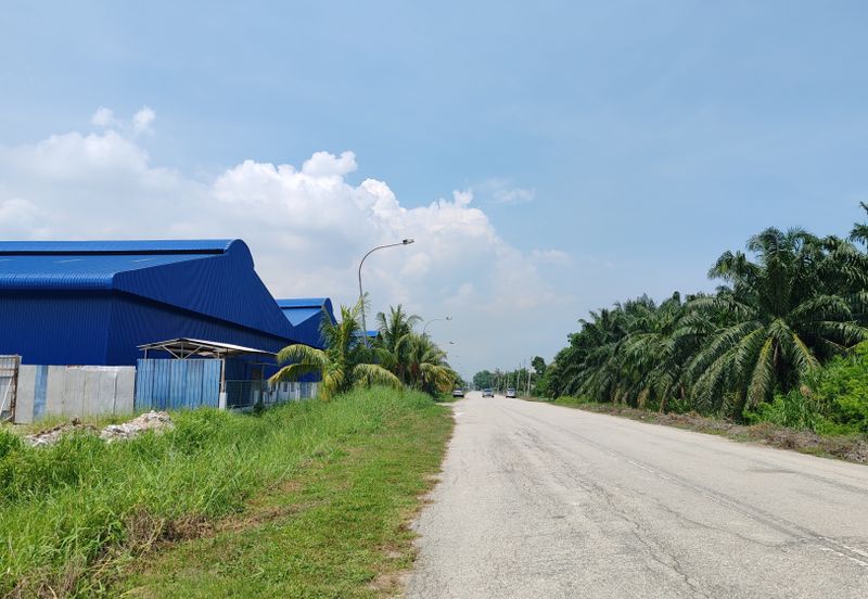 2.4 acres Flat Land for rent, suitable for storage, warehouse, Perindustrian Sungai Sembilang, Jeram, Kuala Selangor