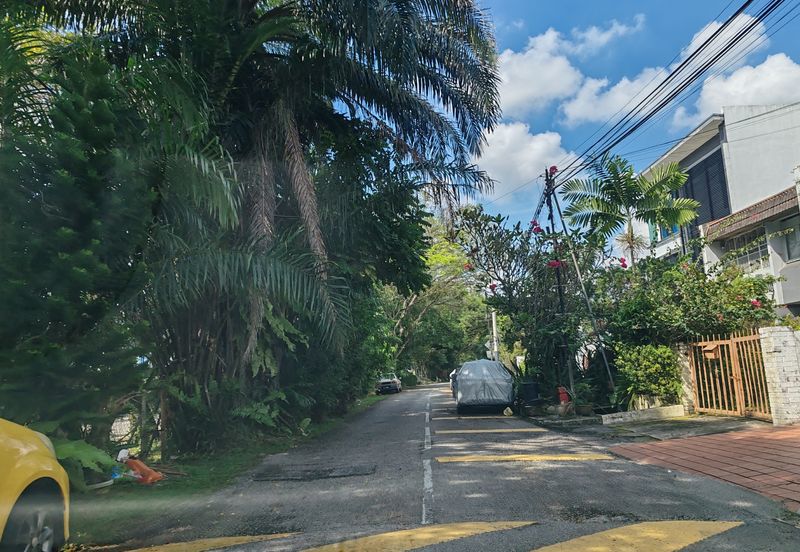 29x56 Land Size, @ storey terrace with extra land, facing Jalan Desa, Taman Desa, Price dropped, Kuala Lumpur