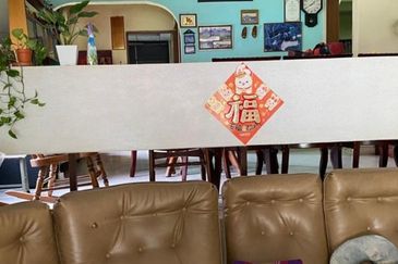 29x56 Land Size, @ storey terrace with extra land, facing Jalan Desa, Taman Desa, Price dropped, Kuala Lumpur