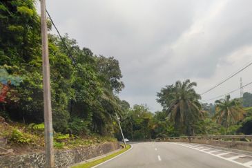 Jalan Bukit Tunku 