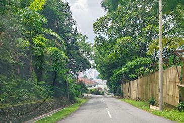 Jalan Bukit Tunku 