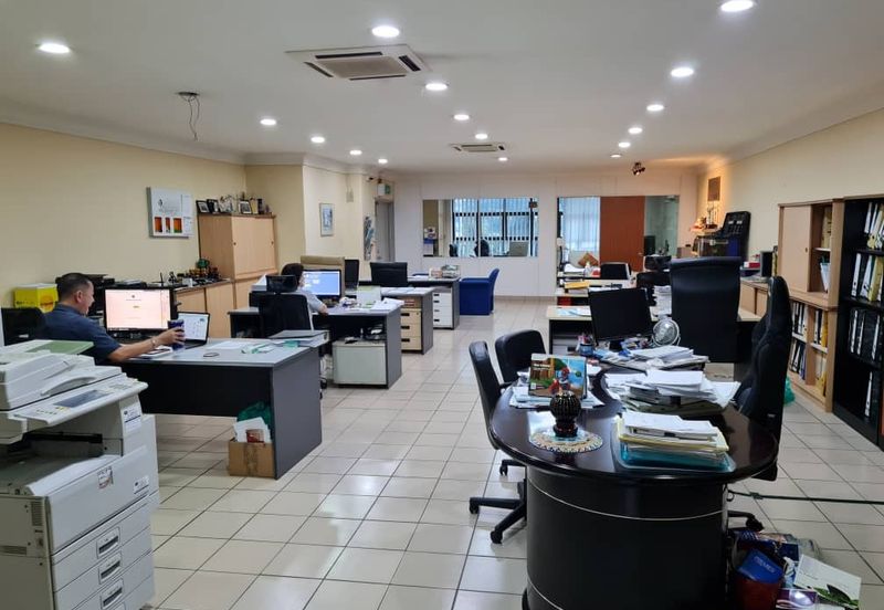 Pusat Perdagangan Seri Kembangan