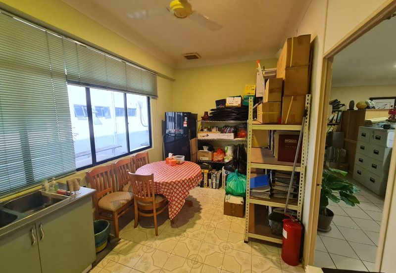 Pusat Perdagangan Seri Kembangan